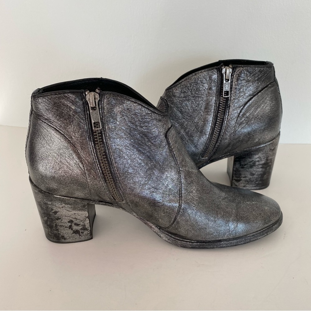 Frye Nora short ankle zip bootie metallic silver black gray - Picture 6 of 15